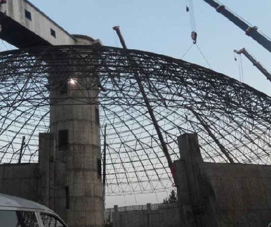 楚雄网架分条或分块安装法