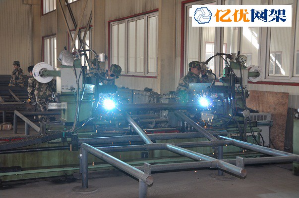 楚雄螺栓球网架加工车间